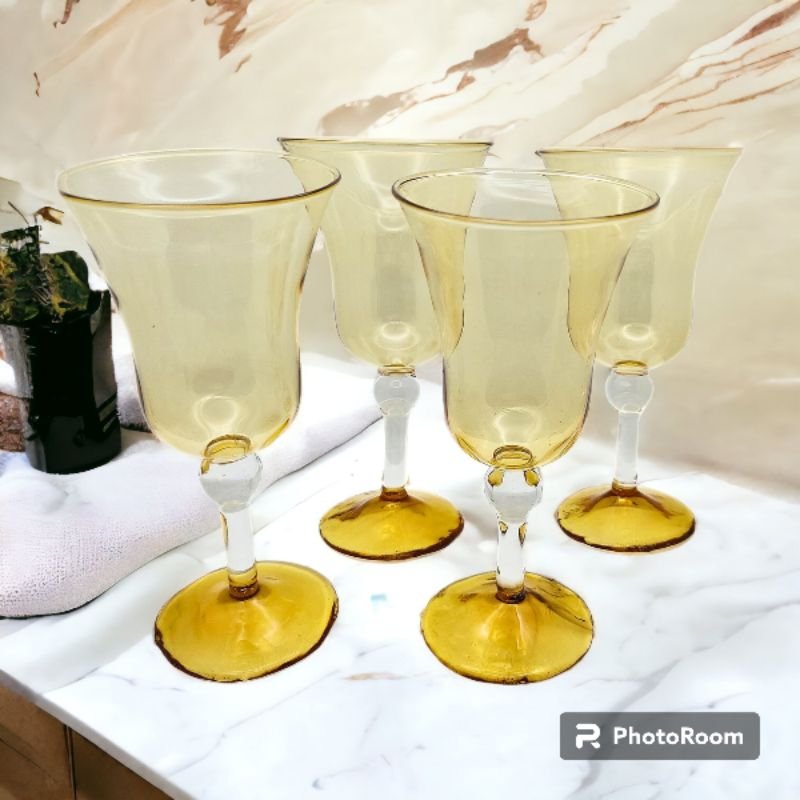 Luxurious Colored Wine Glasses Set (4pcs) Goblet Design for Red Wine, Whiskey, Champagne Glass - Image 3