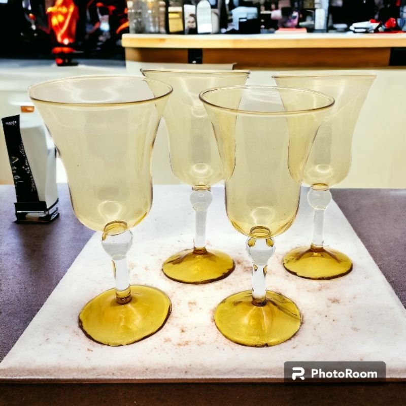 Luxurious Colored Wine Glasses Set (4pcs) Goblet Design for Red Wine, Whiskey, Champagne Glass - Image 5